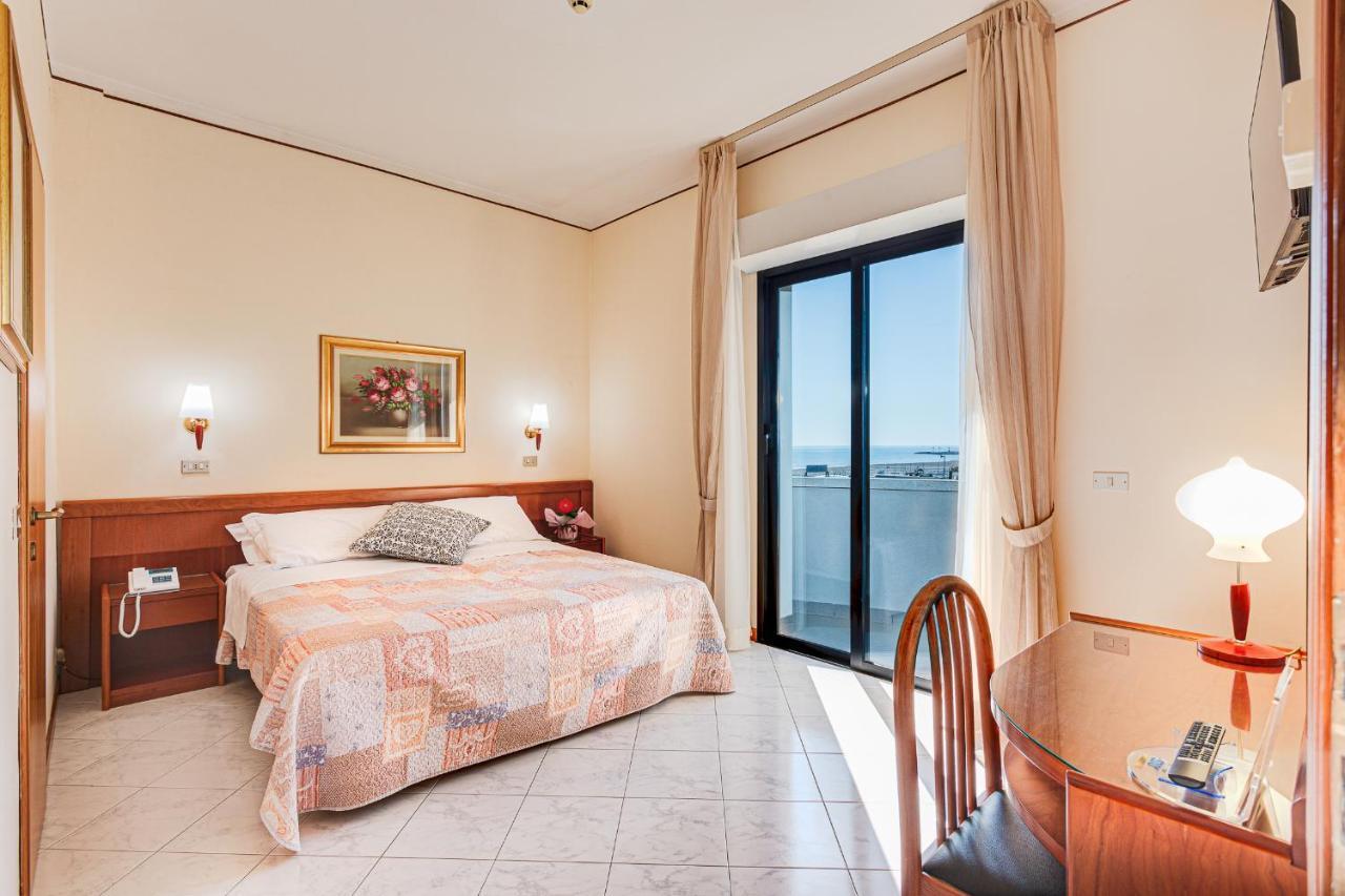 מילאנו מריטימה Hotel Delle Nazioni מראה חיצוני תמונה